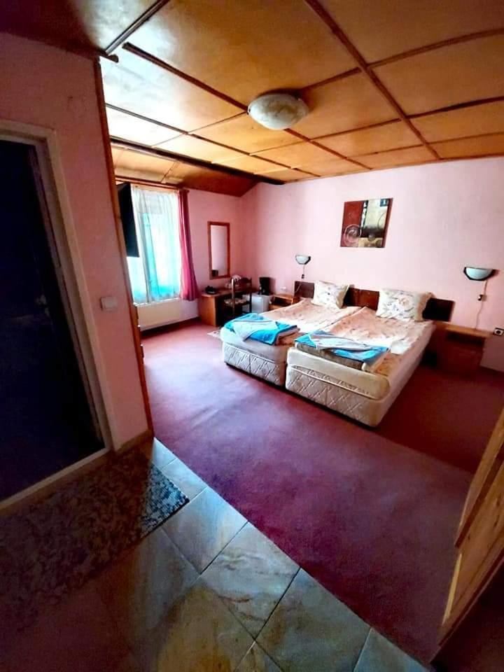 Family Hotel Santo Bansko Luaran gambar